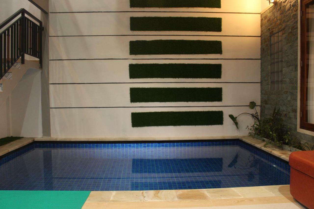 Family Villa Sanur Exterior photo
